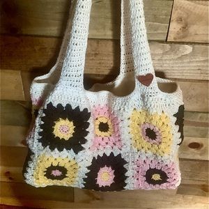 Meet your Posher, Robin